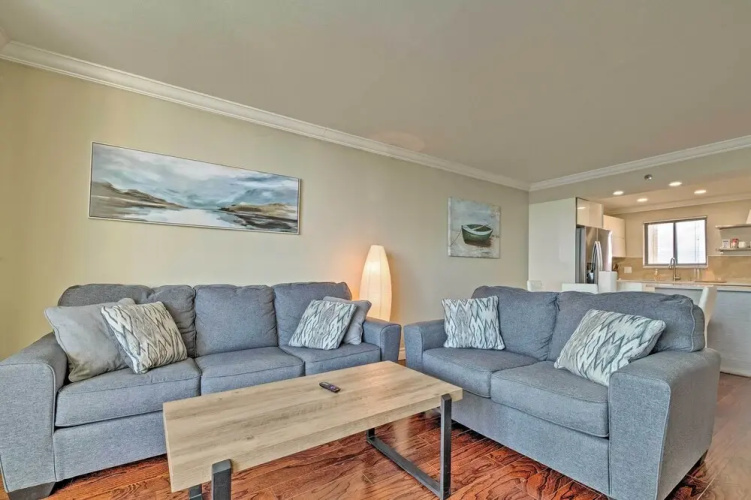 Private Beach Access: Hudson Resort Condo!