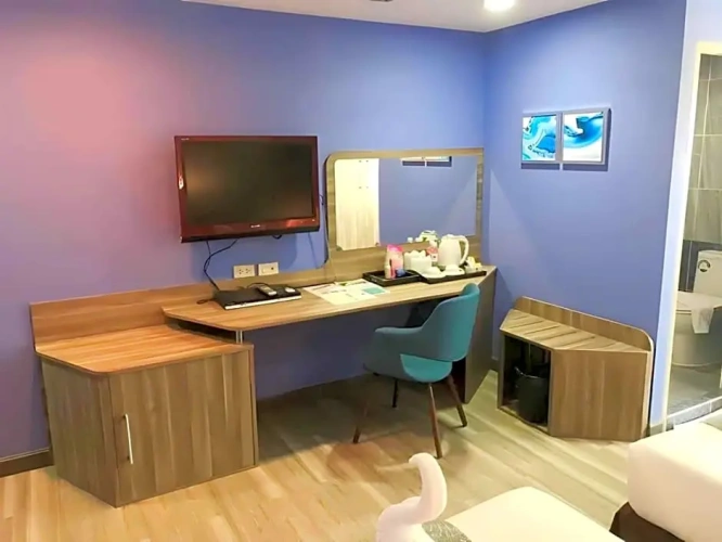 Deluxe Studio