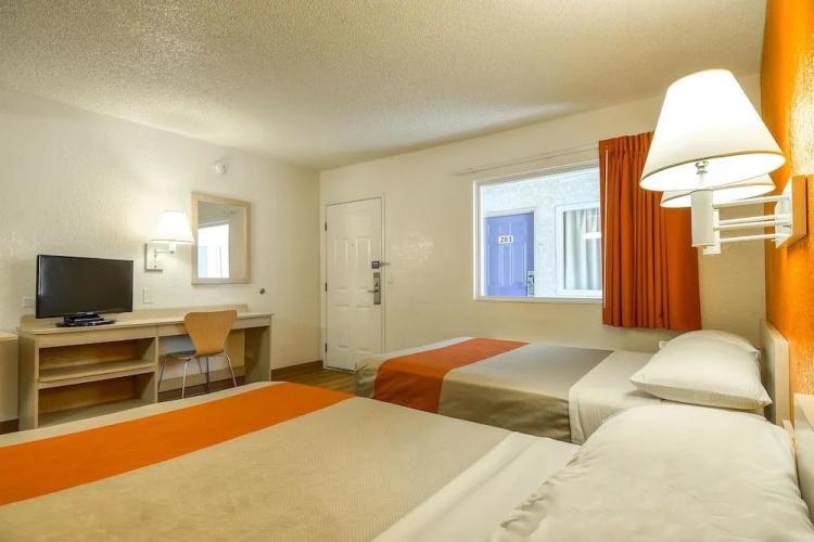 Motel 6 Los Angeles - Norwalk