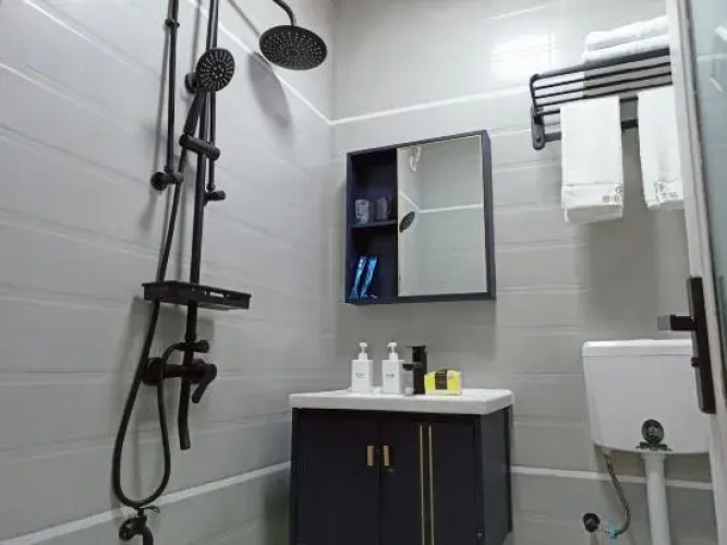 Lufeng Yingfei Art Hostel Apartment