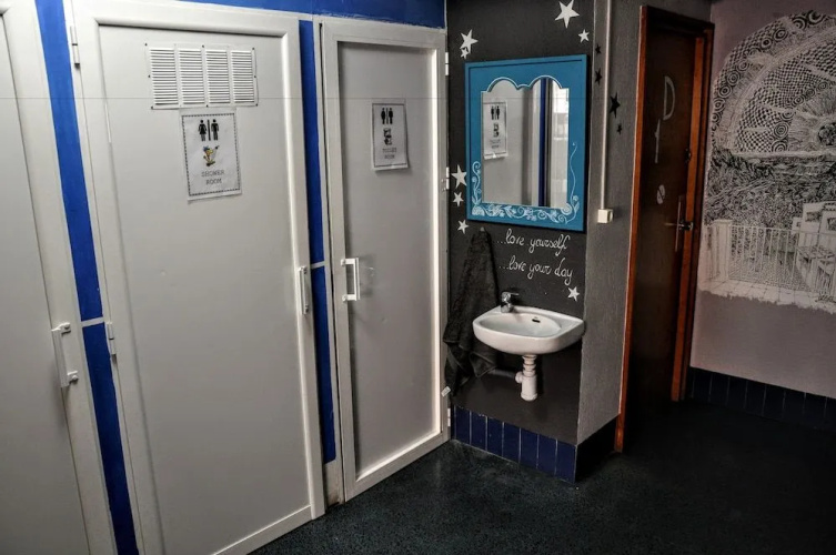 X Hostel Alicante