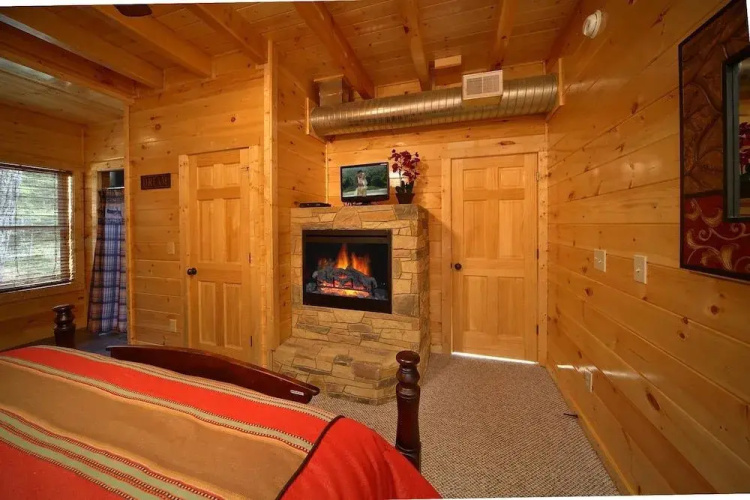 Snuggled Inn