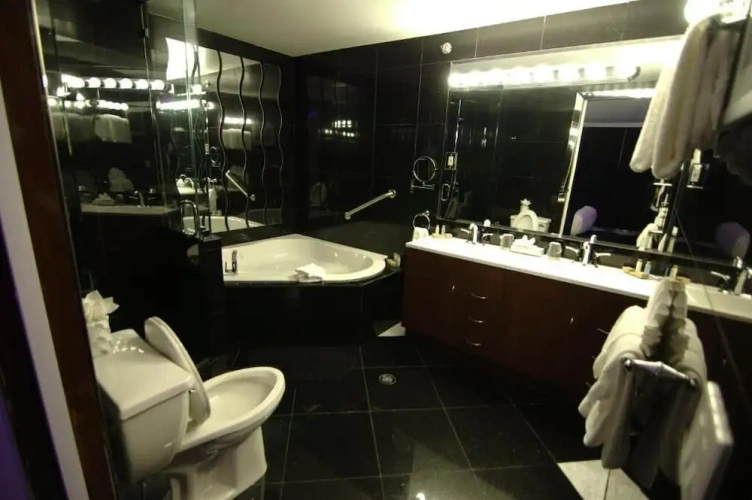 1 Bedroom Double Suite