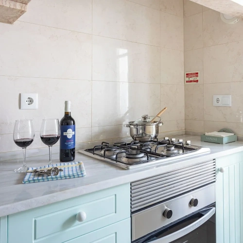 4 Bedrooms Family Apartment with balcony and with city view