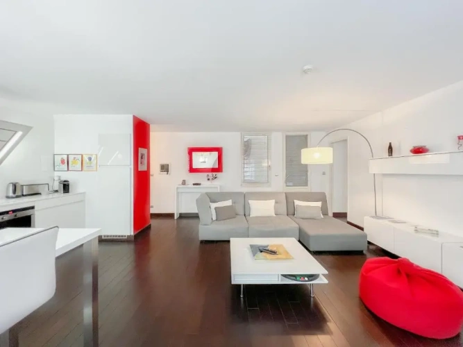 2 Bedrooms Apartment
