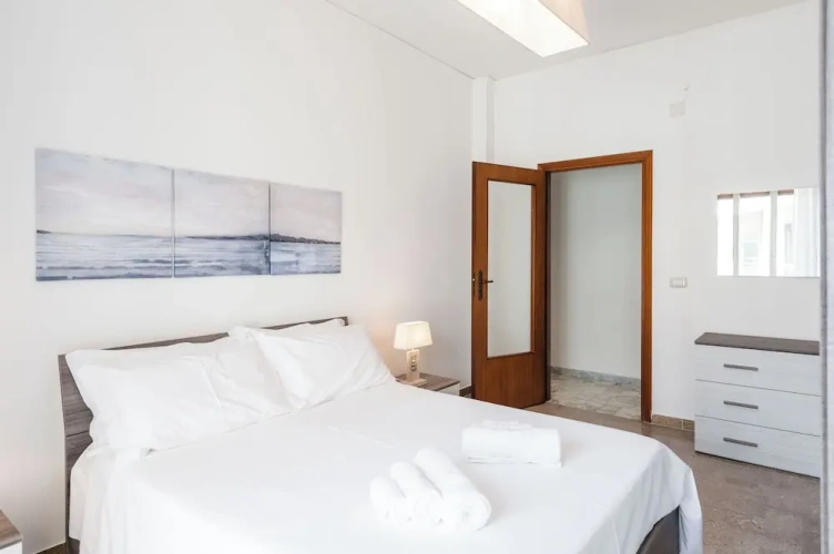 Business Apartment with balcony