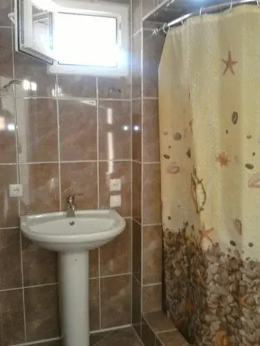 Natela Guesthouse