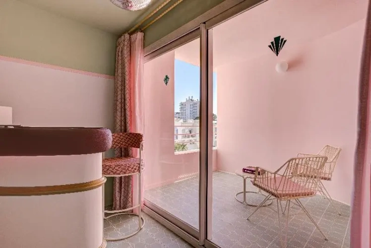 Standard Junior Suite