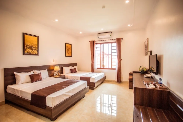Deluxe Twin room with balcony and with city view