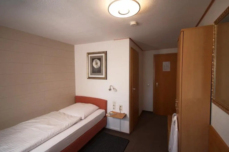 Standard Single room