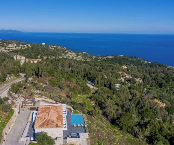 2 Bedrooms Villa with garden view