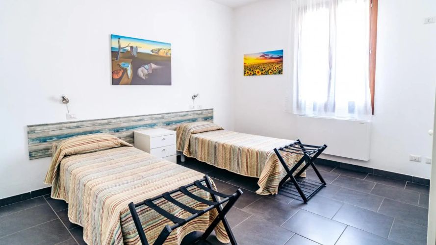 Welcomely - Senyera Apartment