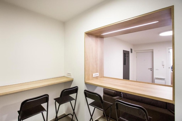 1 Bedroom Apartment