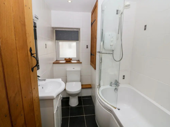 Dinas, Pwllheli