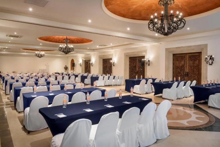 Marina Fiesta Resort & Spa photo 24
