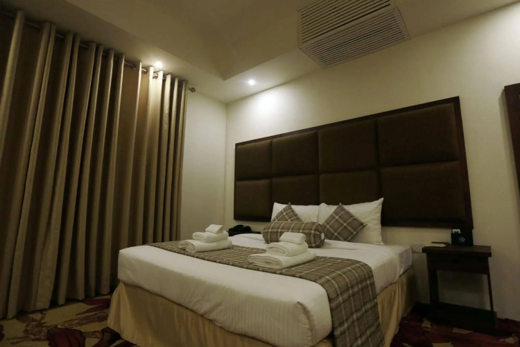 Avenra Gangaara Hotel