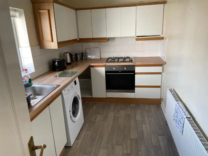 2 Bedrooms Single Apartment