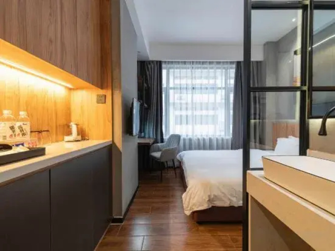 Maia Hostel