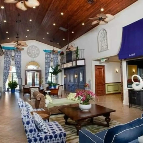 9004 Amazing 5BD With Pool