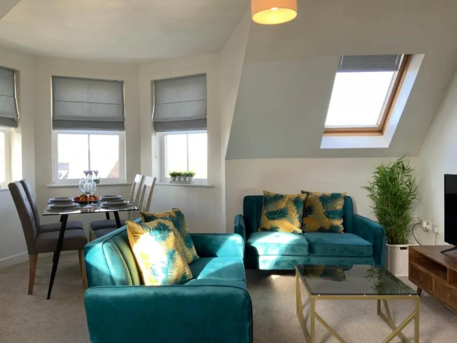 Luxurious Loft Flat 2-bed/2-bath