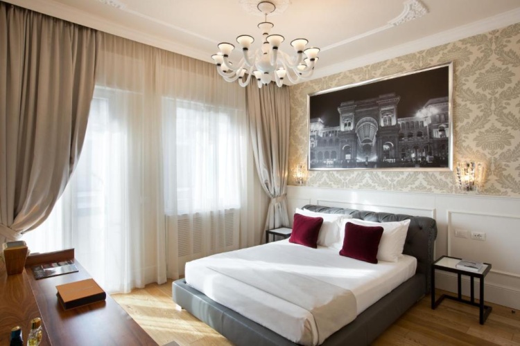 Standard Double room with balcony and with city view