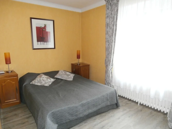 Standard Triple room with lake view