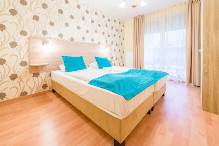 2 Bedrooms Bed in Dorm with balcony