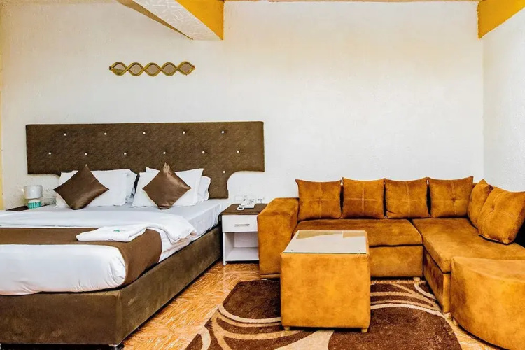 Nur Complex Hotel