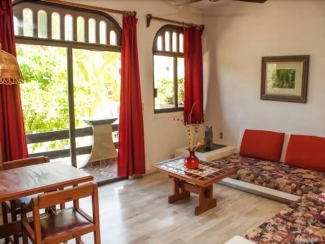Hotel Solimar Inn Suites