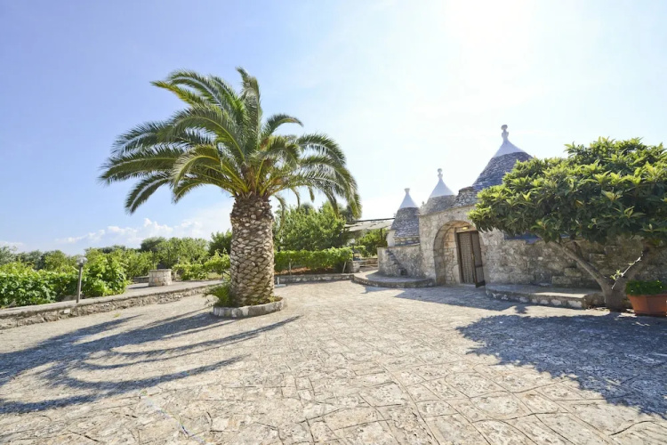 I Trulli del Ciliegio con giardino