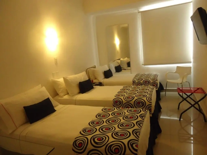 Standard Triple room