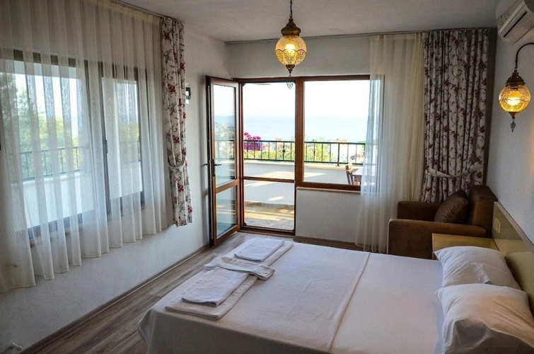 Standard room with balcony and with sea view