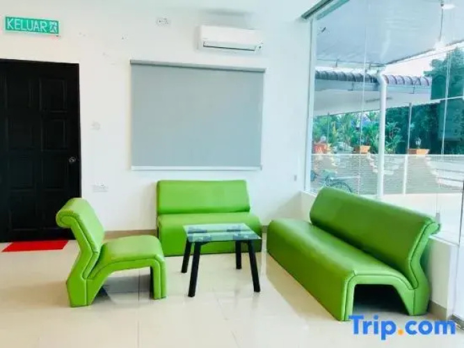 LunaStay (Shared Common Area)