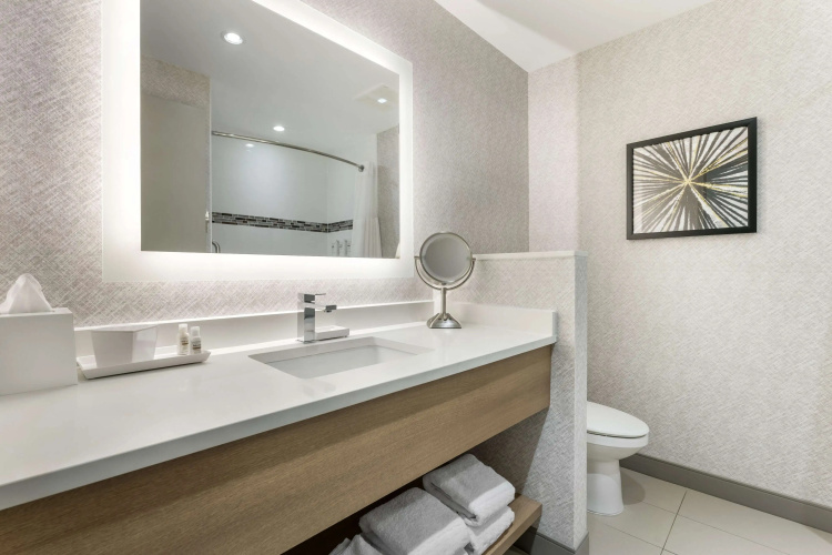 Best Western Premier Route 97 Vernon photo 10