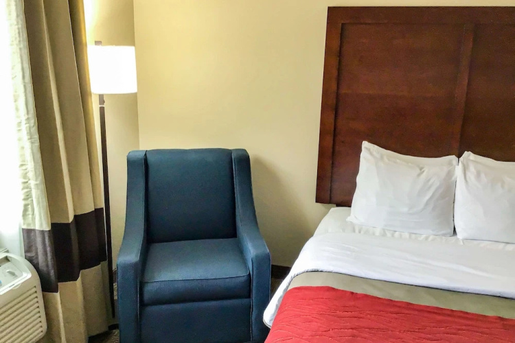 Comfort Inn & Suites