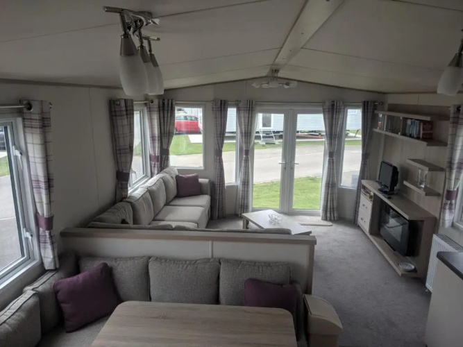 4 Berth Luxury Static Home