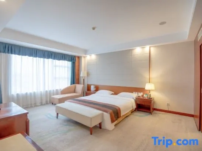 Executive Triple Suite