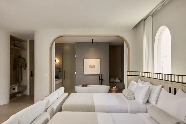 Standard Family room