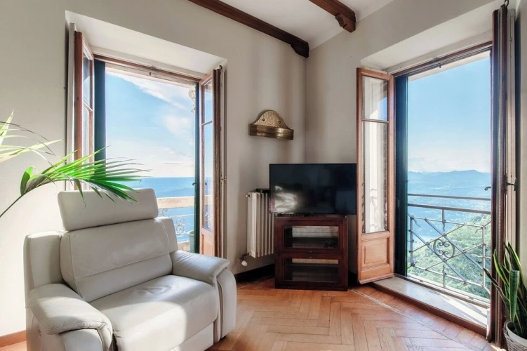 Classic Apartment