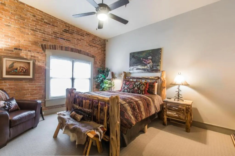 708 Main St Unit 4