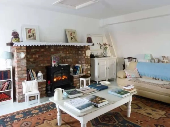 Greenhills Cottage 2