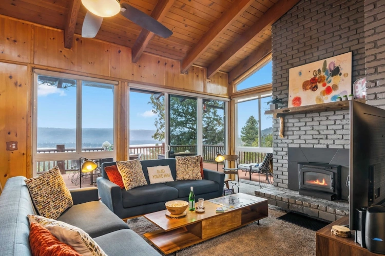 3 Bedrooms Cottage