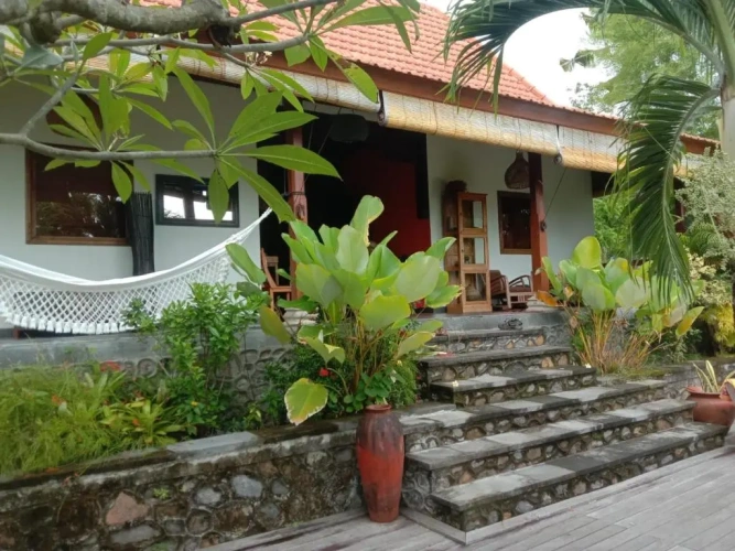 2 Bedrooms Villa