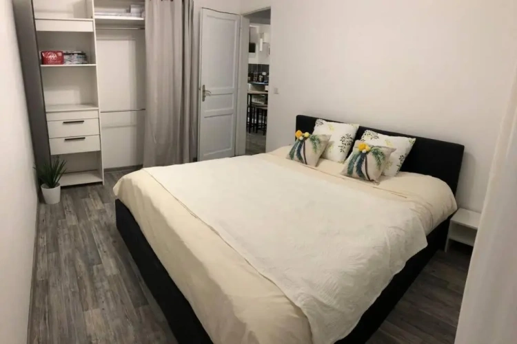 2 Bedrooms Double Apartment