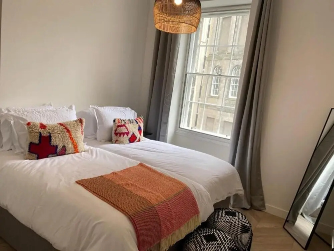 Leith Street Suite
