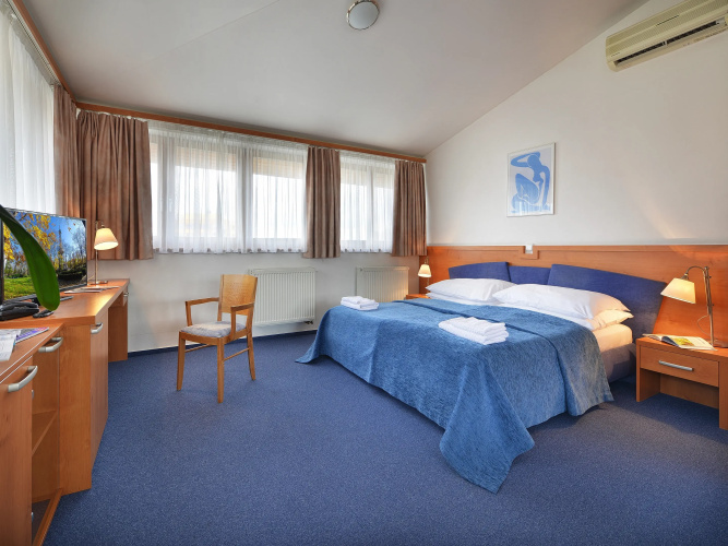 EA Hotel Populus