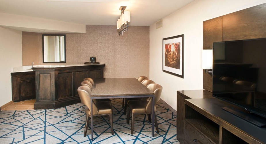 Embassy Suites by Hilton Detroit Livonia Novi photo 16
