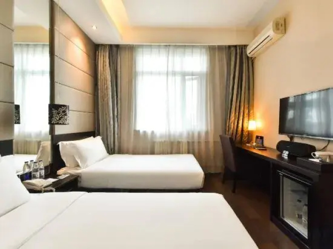 Orange Hotel