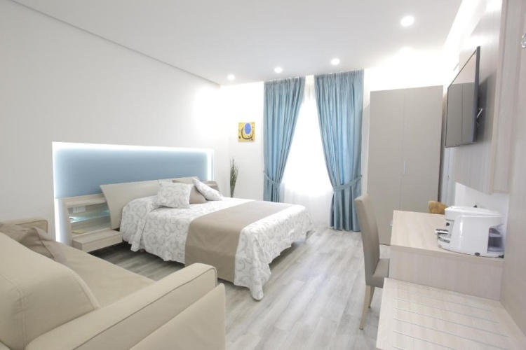 Deluxe Quadruple room