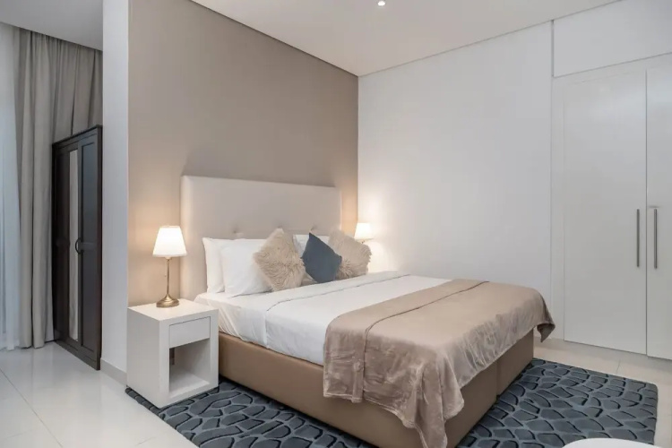 HiGuests -&nbsp;Damac Maison